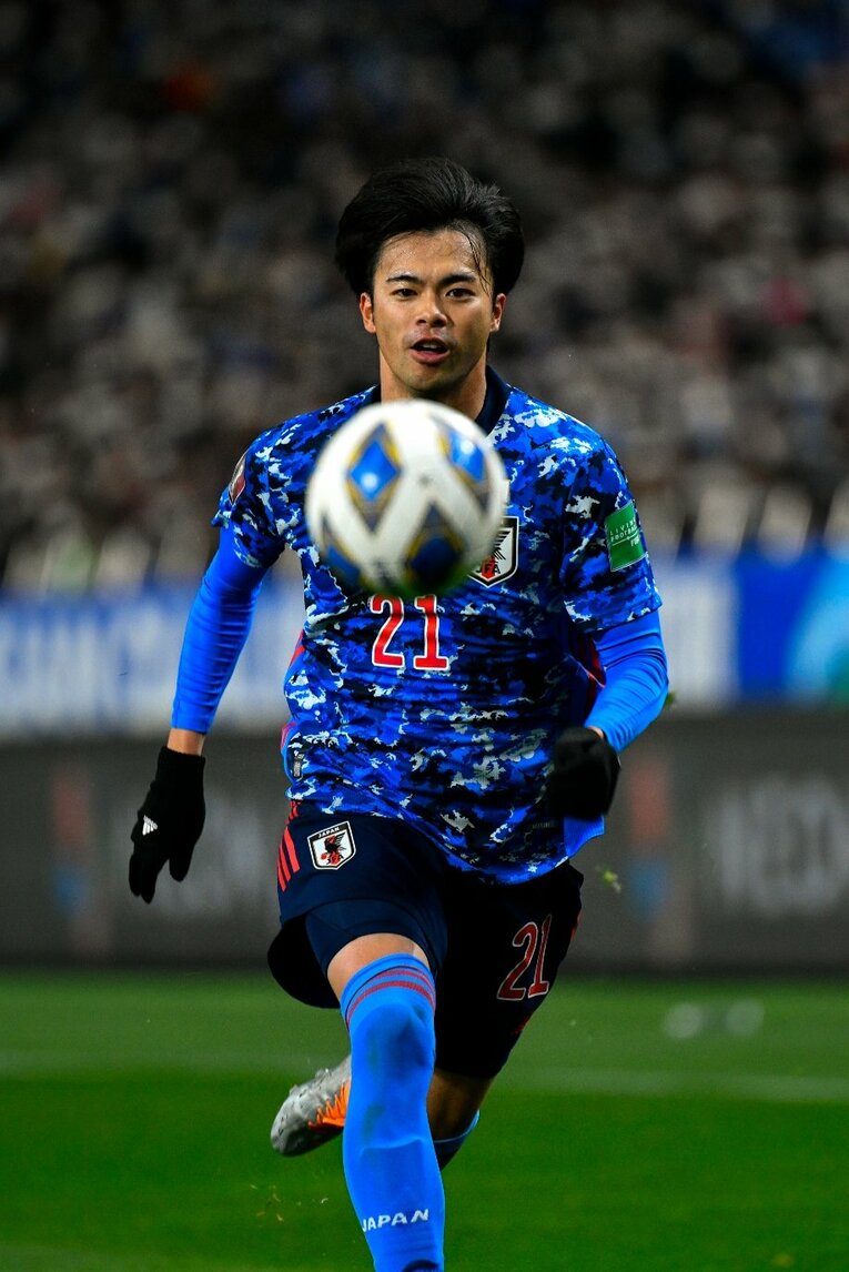 ベトナム戦でも三笘薫は果敢だったが　©Takuya Sugiyama/JMPA