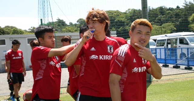 堂安律に救われた大ピンチ」「建英はよく歌ってる」サッカー五輪日本