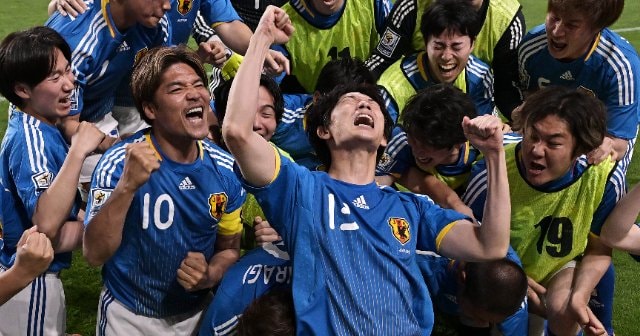 スケボーが出来る子に演技レッスン 優しすぎない女子アナ妻 話題ドラマ オールドルーキー 脚本家が明かす制作秘話 他競技 Number Web ナンバー