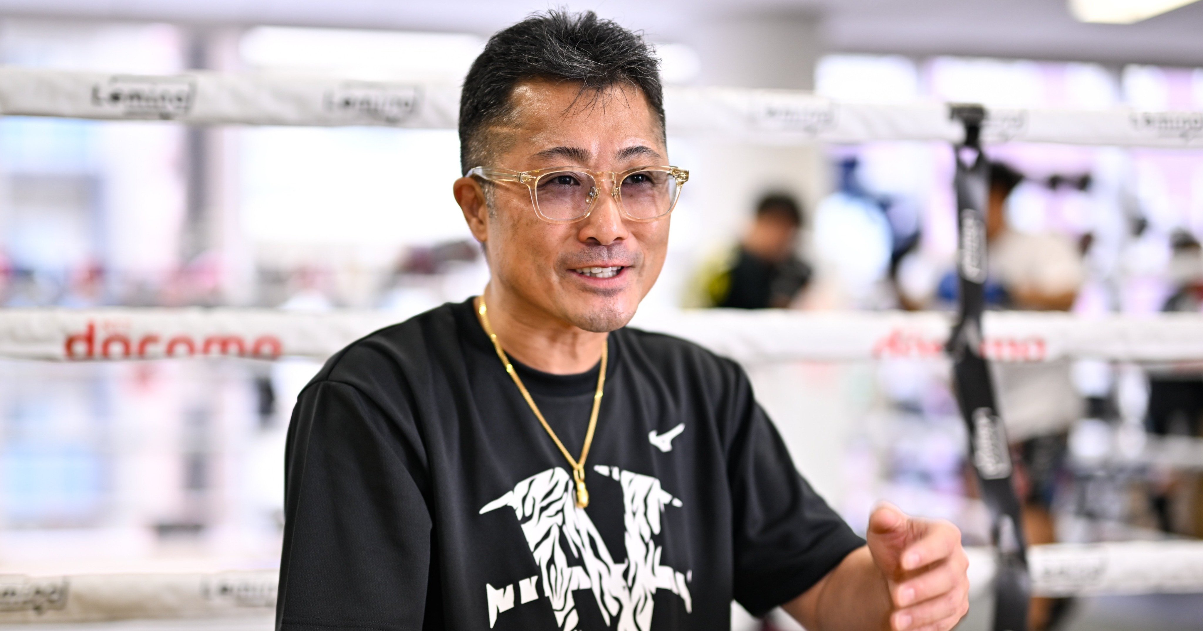 ボクシング　サイン色紙　井上真吾トレーナー　井上尚弥　井上拓真 父・井上真吾トレーナーが明かす“井上尚弥vs.ネリ戦”の舞台ウラ…思わず