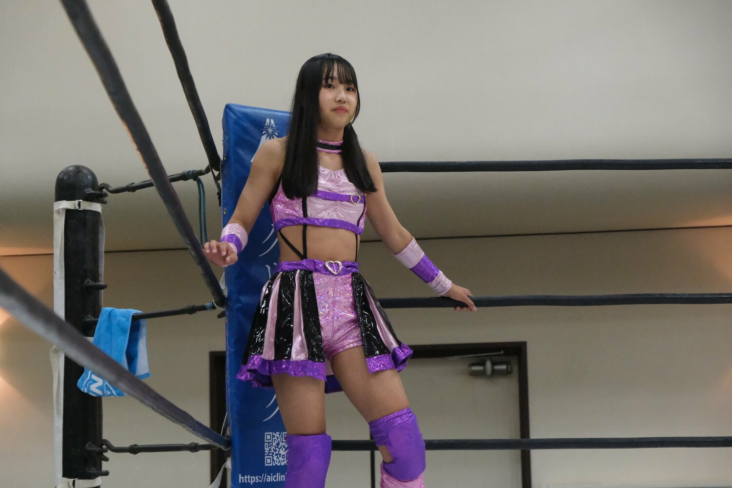 小学生時代に井上京子のスカウトによって入団。昨年4月にデビューを果たし、現在は「2周目」だという美蘭