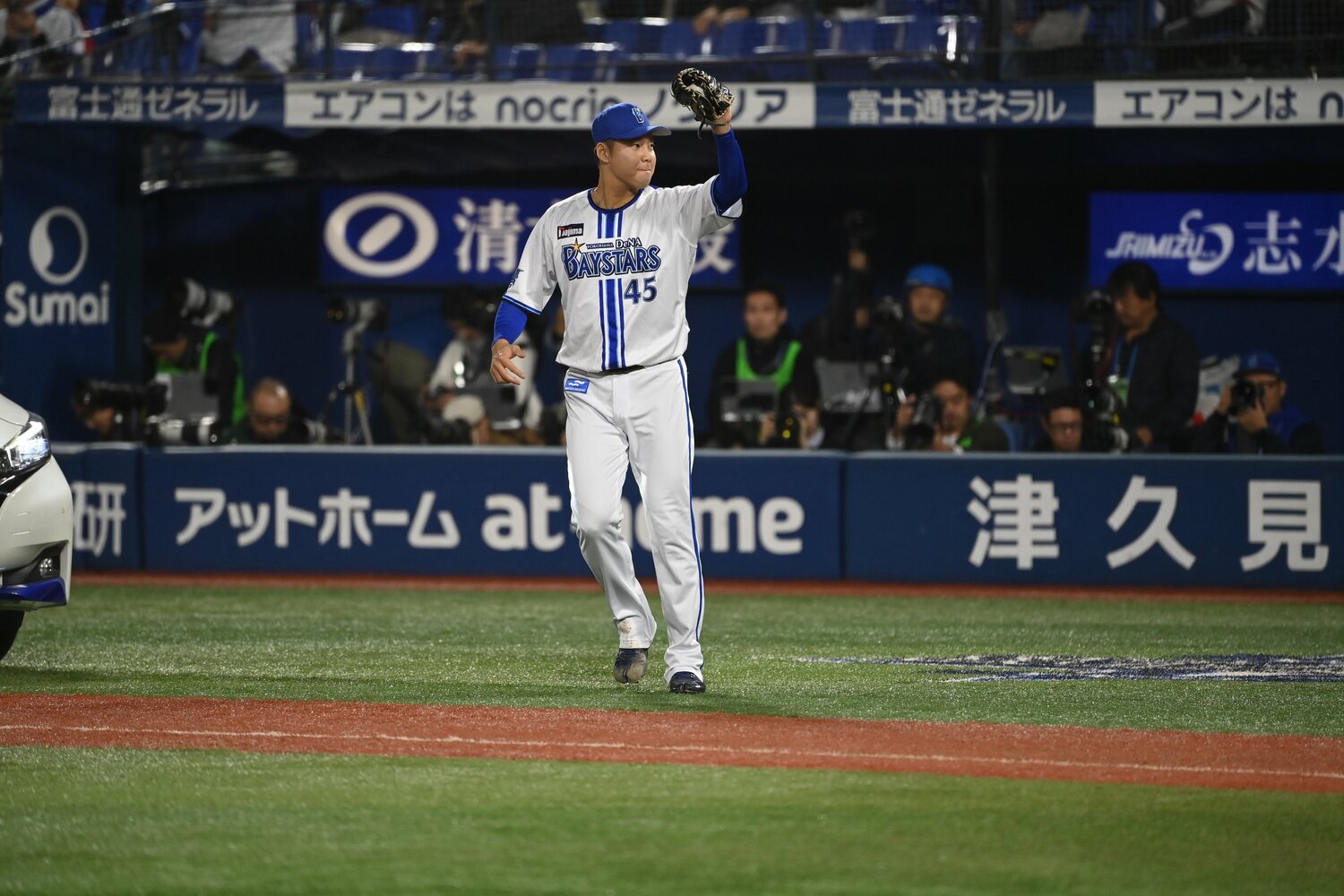 昨年まではリードした9回のマウンドは慣れ親しんだ場所だったが……　©Naoya Sanuki