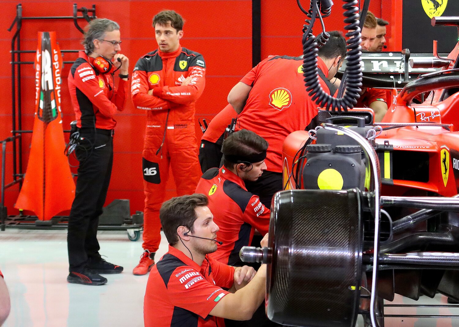 フェラーリとルクレール（左から2番目）も順調にテストをこなし、総合タイムは全体で4位だった　©Masahiro Owari