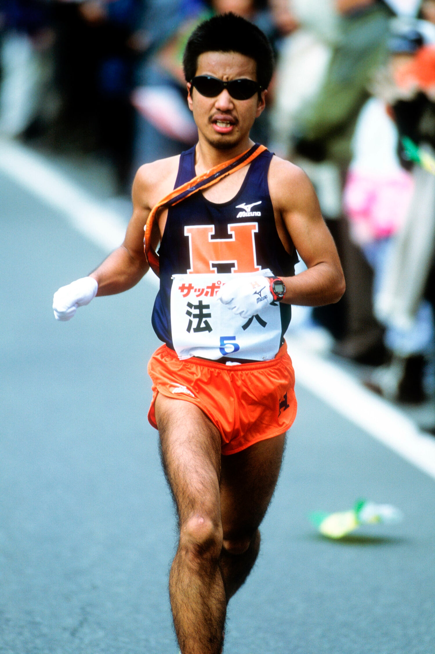 天下の険を上り切った後、大村は下りで勝負を仕掛けた ©フォート・キシモト