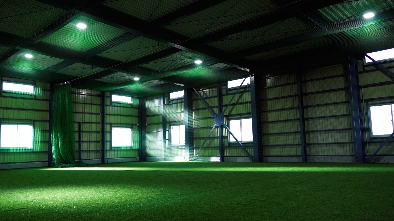 室内練習場の内部　©️Go estudio