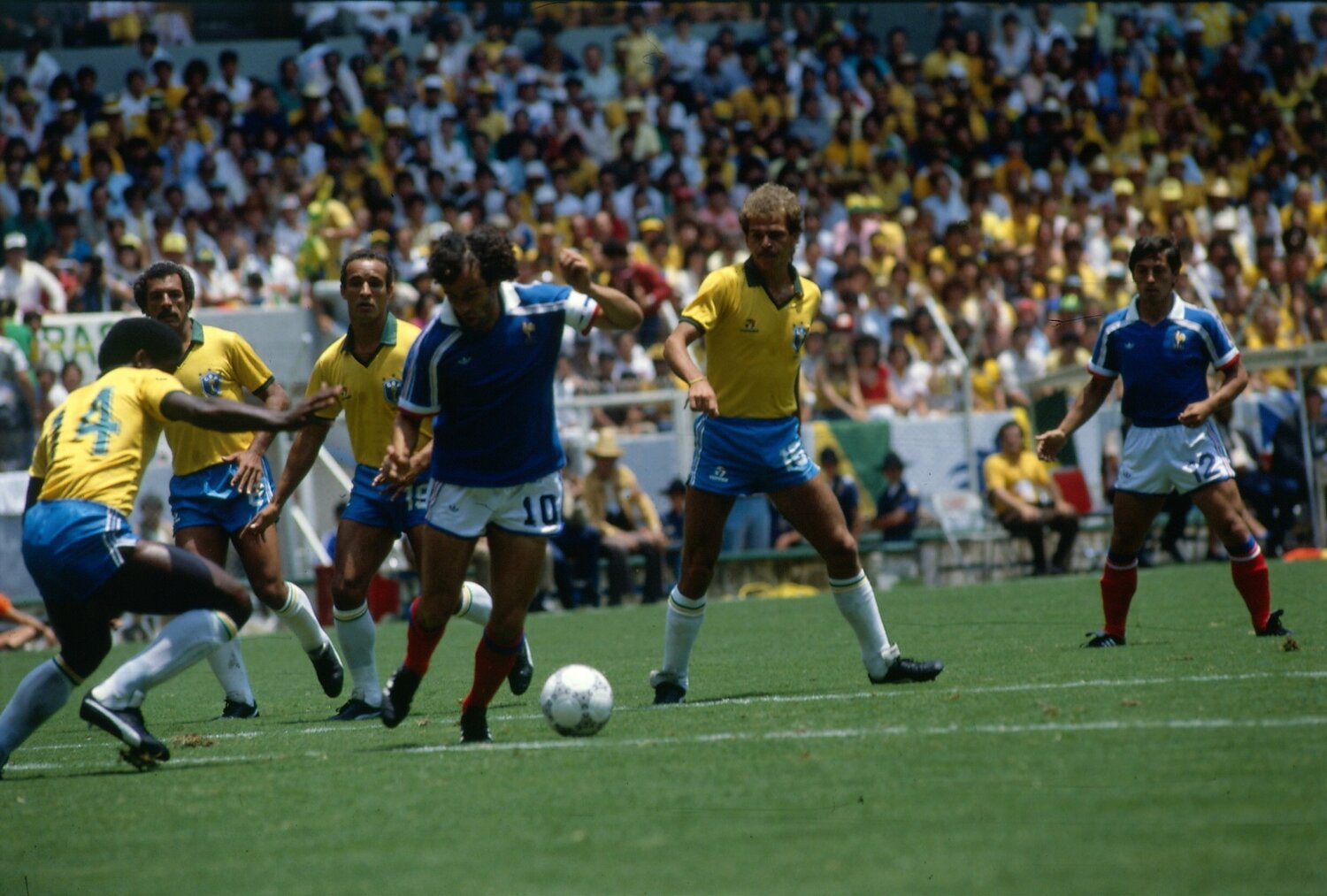 1986年、フランスvsブラジル　©Getty Images
