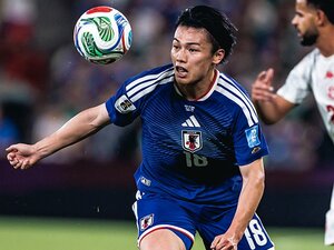 「上田綺世の18番指差し、ある意味が」「吉田麻也と南野拓実がボール片付け→激励」“テレビに映らない”日本代表チュニジア戦圧勝劇…現場記者ズバリ