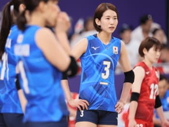 「古賀紗理那、石川真佑はよく決めていたが…」Vリーグ優勝監督が見た女子バレー“勝負の分かれ目” 次戦ブラジル「古賀vsガビ対決だけじゃない」＜Number Web＞ photograph by Kaoru Watanabe/JMPA