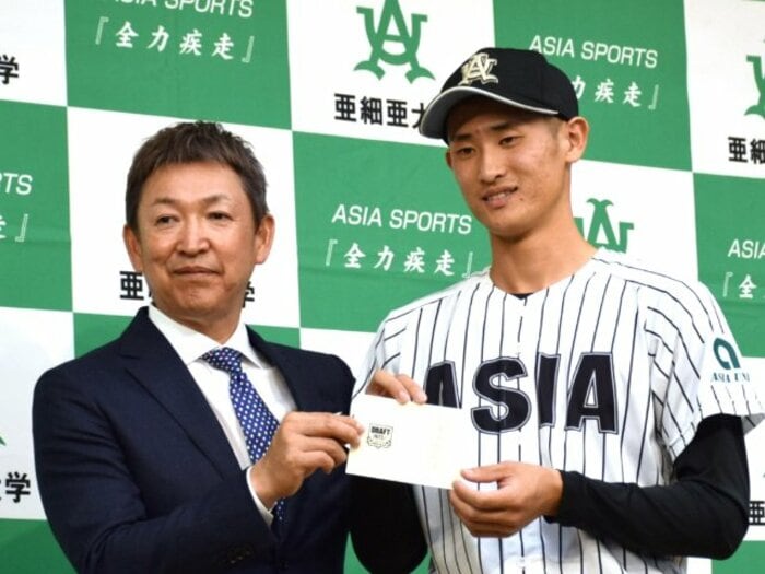 「立浪監督も母子家庭だと…」中日のドラ1右腕・草加勝が明かした思い…大野、柳に続く“エースの系譜”「女手一つで3人の子を育てた母のために」<Number Web> photograph by JIJI PRESS