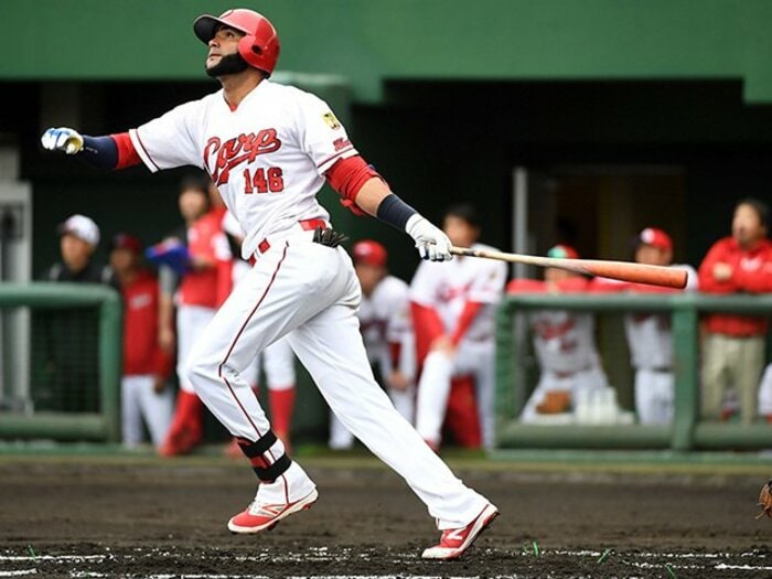 なぜ育成のドミニカンを実戦投入？カープが視界に捉える連覇とその先。＜Number Web＞ photograph by NIKKAN SPORTS