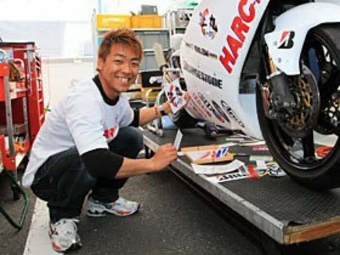 悲願のGP復帰へ。青山周平、最後の挑戦。~再起に懸ける苦労人ライダー~<Number Web> photograph by Satoshi Endo