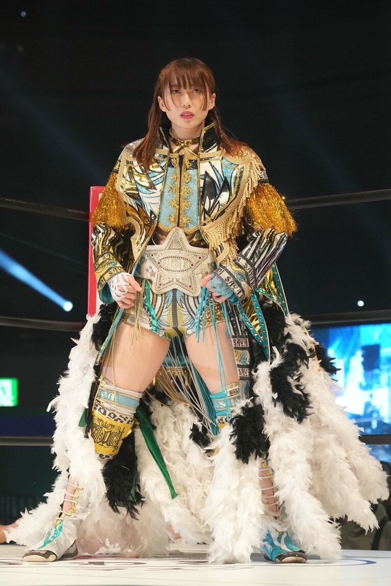 「もうプロレスを続ける資格が…」スターダム・上谷沙弥が苦悩の先に見つけた“答え”「飛べる今のうちに飛びたいんです」《特別グラビア》(59)
