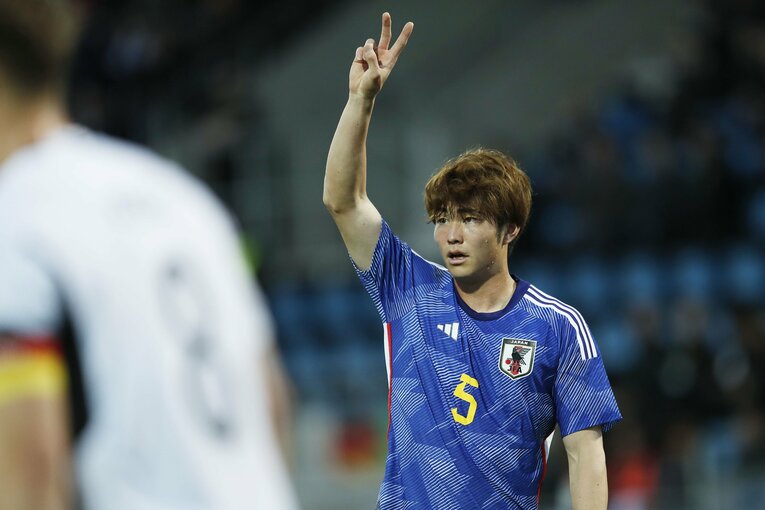 「CLやELに出ているドイツ有望株のフィジカルに負けず…」パリ世代日本代表を撮って感じた“肉体とハートの充実ぶり”(52)