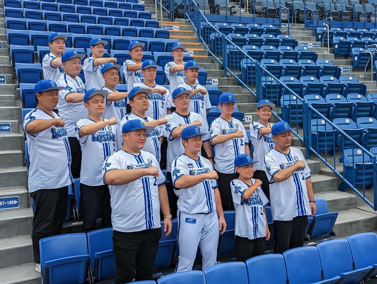 牧が加入して18人、野球の試合ができるほど　©Yu Saito