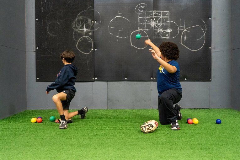 ドライブラインではジュニア選手もプロ選手と同様のメニューを行うという／会社提供