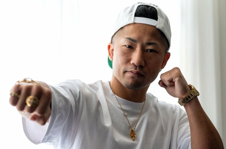 井岡一翔とのWBC世界バンタム級タイトルマッチで大差の判定勝ちを収めた井上拓真のインタビュー（後編） ／ photograph by Takashi Shimizu
