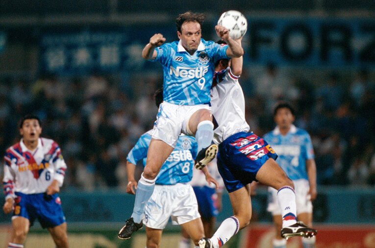 ジュビロ磐田時代のスキラッチ　©Sports Graphic Number