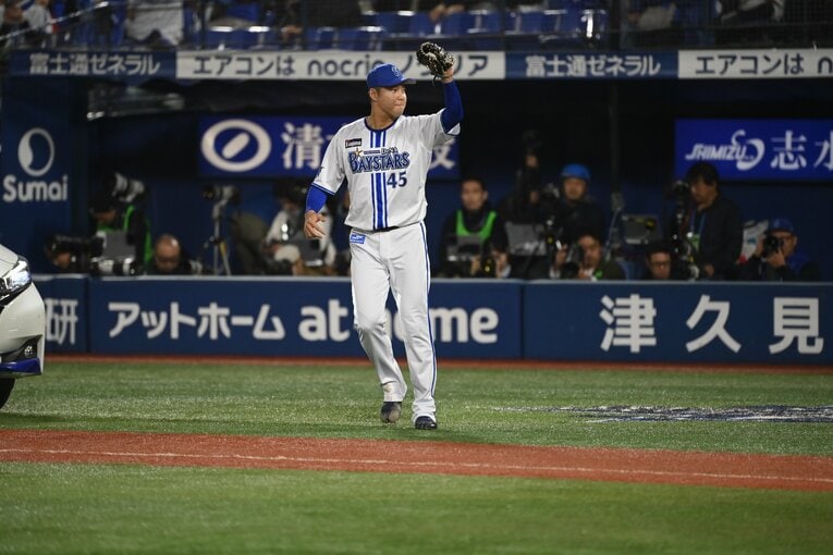 昨年まではリードした9回のマウンドは慣れ親しんだ場所だったが……　©Naoya Sanuki