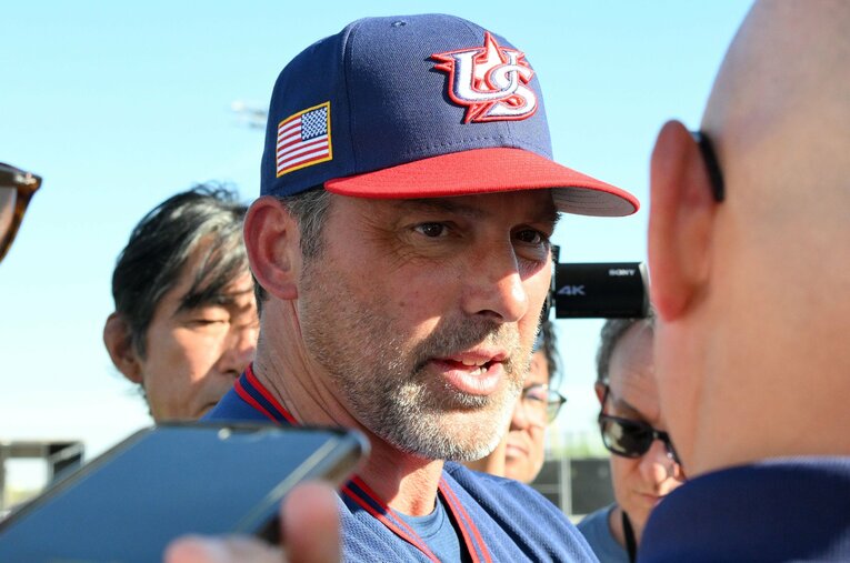 WBCアメリカ代表を率いるマーク・デローサ監督。一次リーグでの「失言」や迷采配もあり国内メディアからも苦言が上がっているという ／ photograph by JIJI PRESS