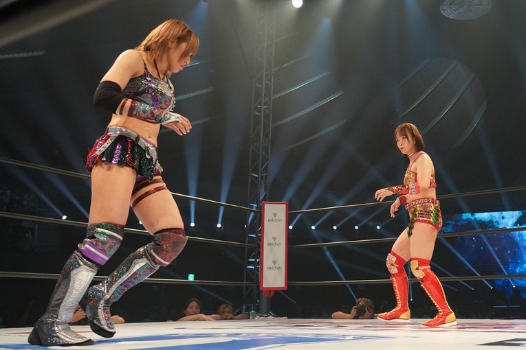 決戦のゴングが鳴った　©Essei Hara