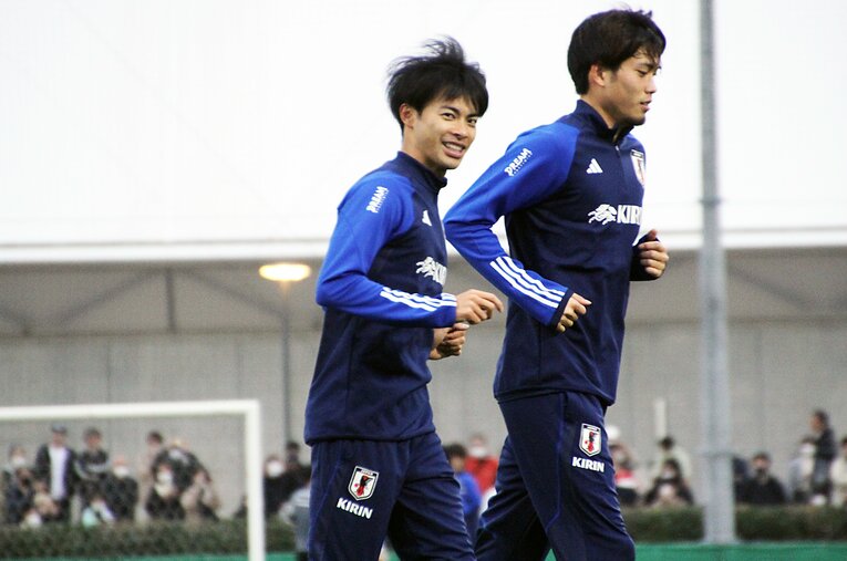 「みとまー！」子供ファンの声に三笘が…（5枚中の2枚目）©NumberWeb