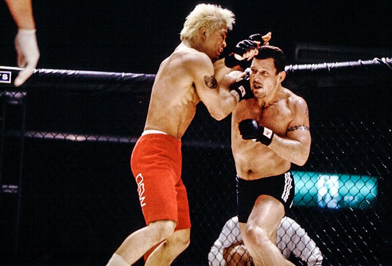 2000年12月、『UFC 29』のパット・ミレティッチvs山本喧一　©Susumu Nagao