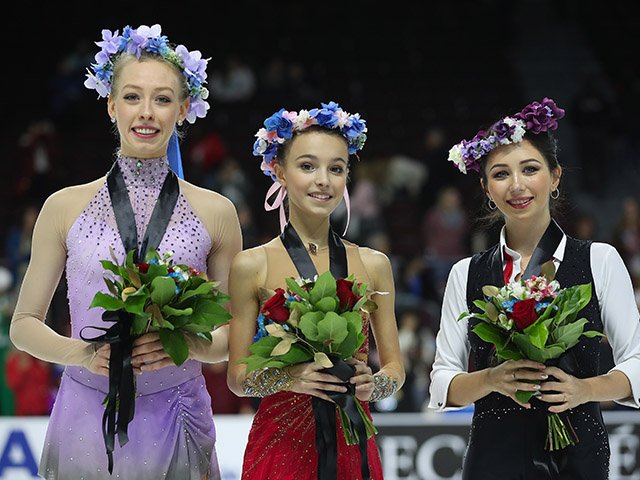 シェルバコワ、衝撃の4ルッツ2回。GP初戦「女子4回転時代」が鮮明に。<Number Web> photograph by Christian Petersen - ISU/Getty Images