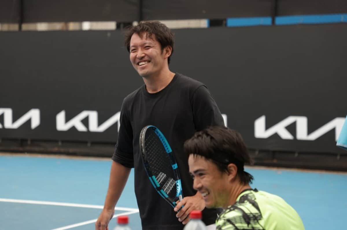 定番即納テニス日本代表添田豪選手着用ロンT ウエイトトレーニング