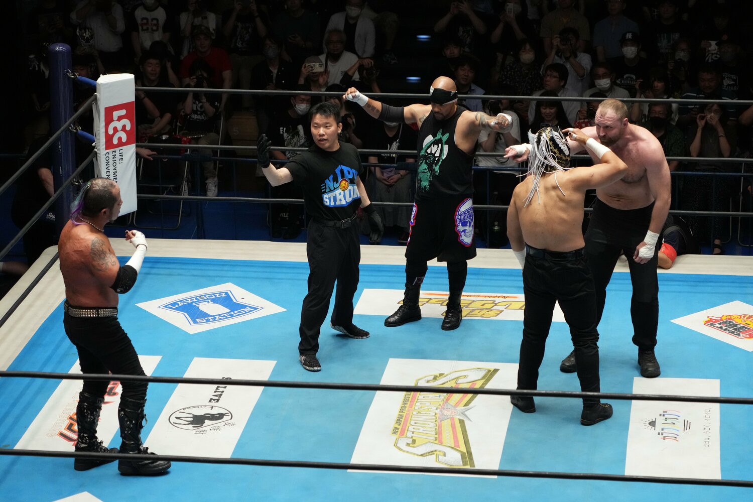 7月4日、葛西純が最後にリングインして危険な4人が邂逅（クリックすると「この記事の写真」に飛びます。流血等の過激な写真を含みますのでご注意ください）