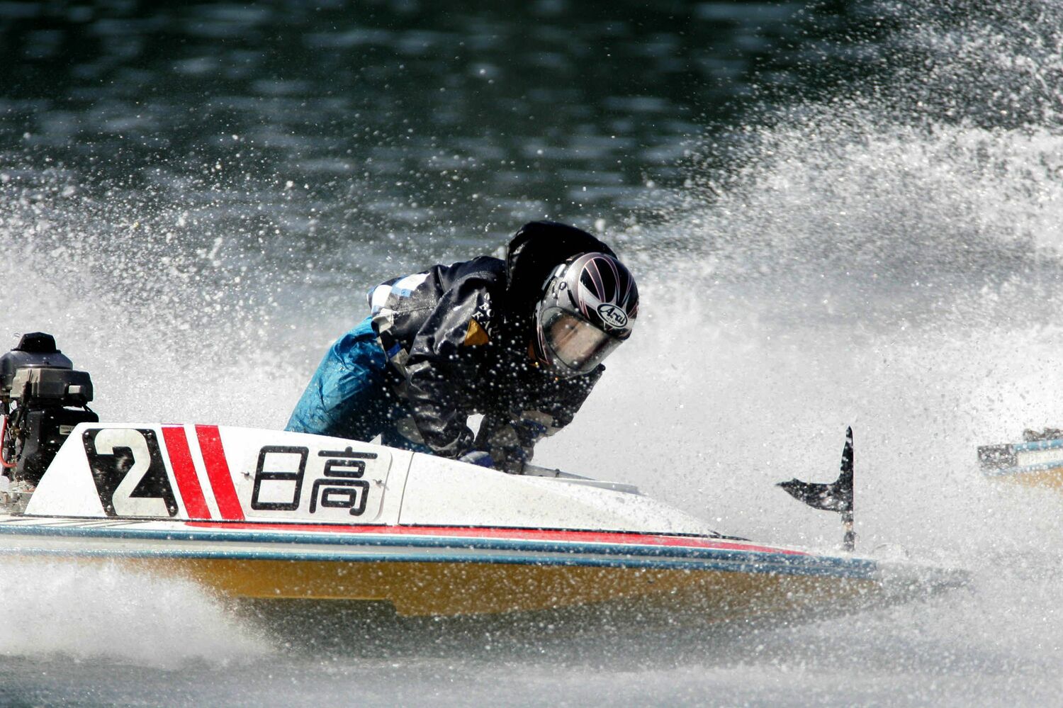 日高逸子のモンキーターン　©Koh Tanaka