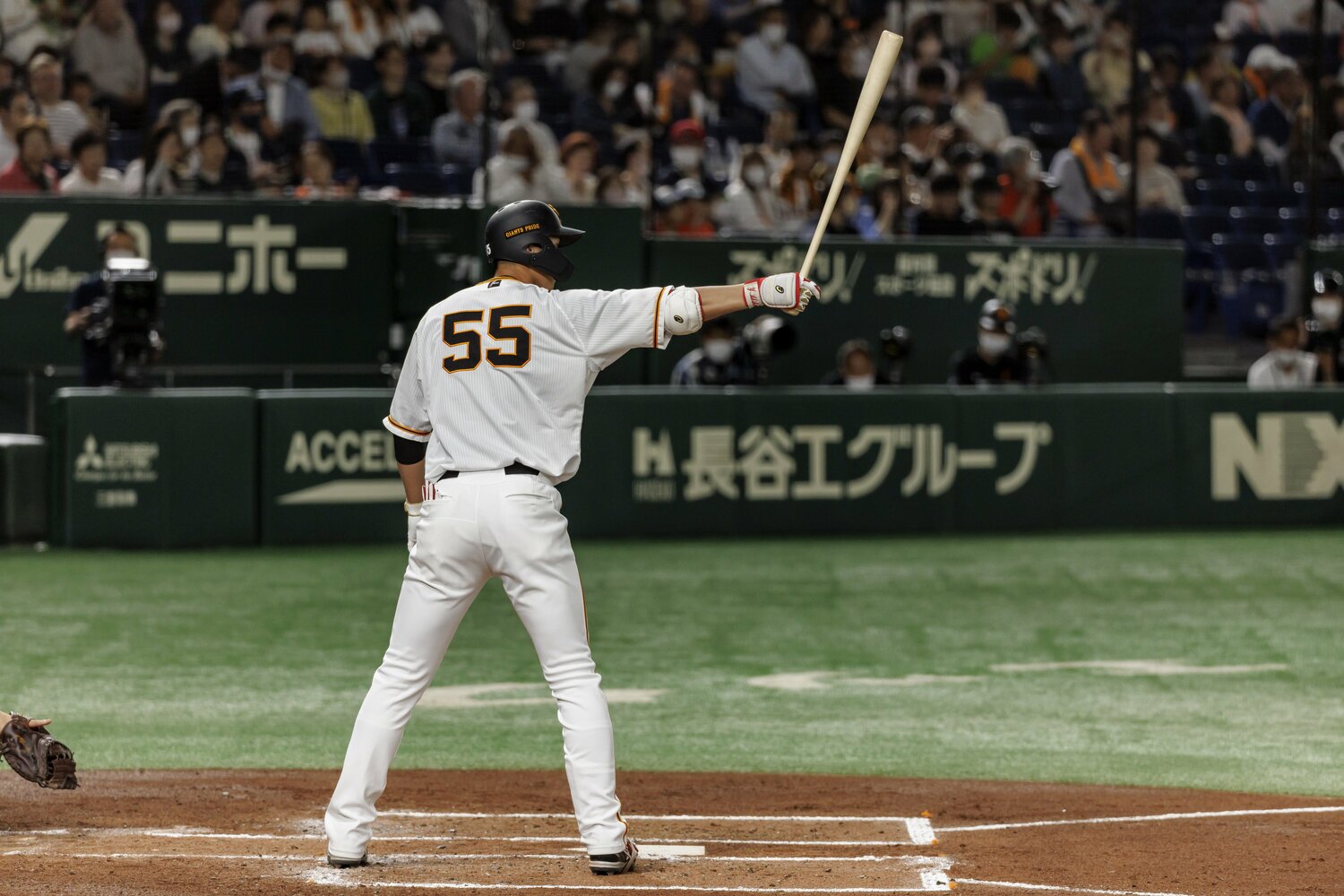 松井秀喜の象徴である55を背負う秋広　©︎Kiichi Matsumoto