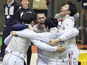 フェンシングは今が「史上最強」。“疑わない”フルーレ男子の大復活。＜Number Web＞ photograph by Kyodo News