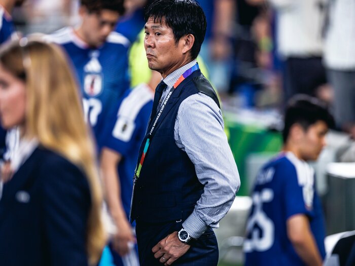 堂安律でも中村敬斗でもなく「彼ならブラジル壊せるんじゃない？」元日本代表10番がキーマン断言…森保監督には驚きのお願い「ポイチさんジャケット脱いで」＜Number Web＞ photograph by Kiichi Matsumoto/JMPA