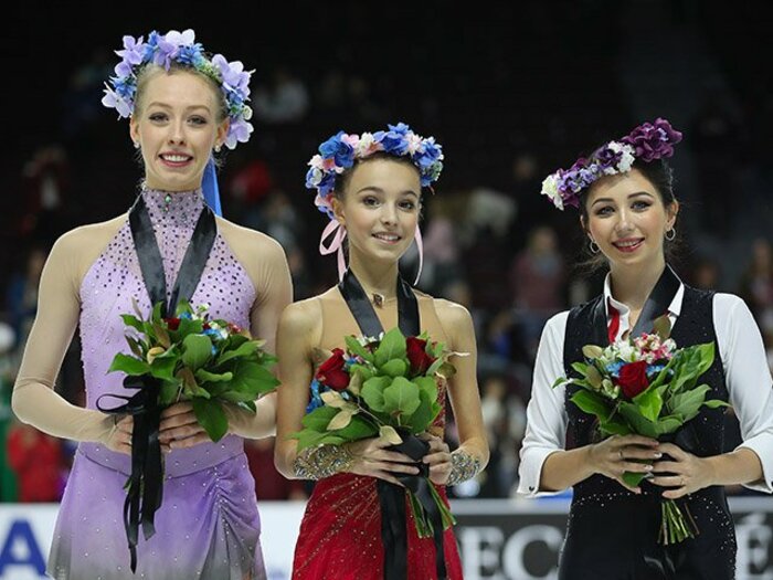 シェルバコワ、衝撃の4ルッツ2回。GP初戦「女子4回転時代」が鮮明に。<Number Web> photograph by Christian Petersen - ISU/Getty Images