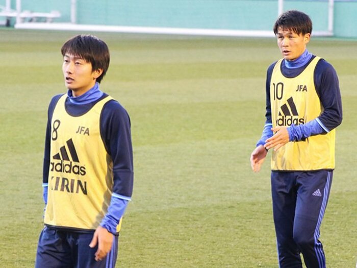 市船、Jリーグ、代表でもライバル。杉岡大暉と原輝綺、18歳の物語。<Number Web> photograph by Takahito Ando