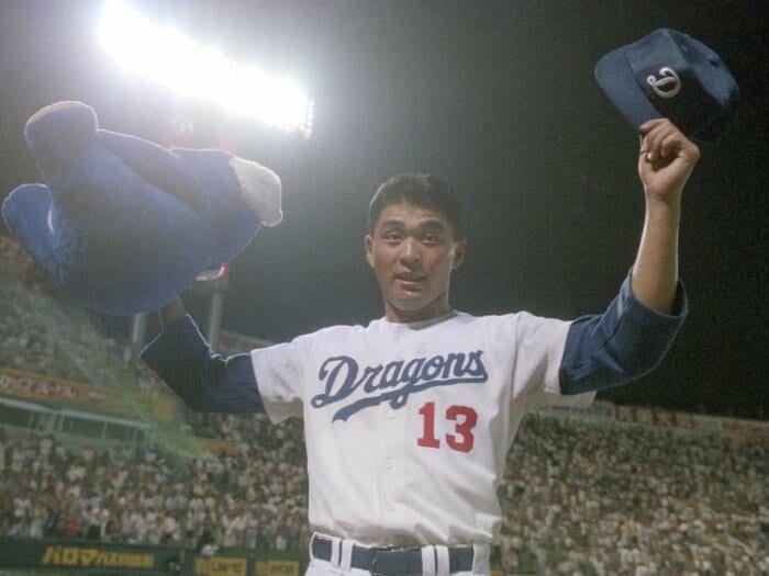 「生意気なクソ小僧だよ」初登板ノーノーで人生一変「増えた親戚、紅白の審査員に…」元中日・近藤真市「なぜ2年目に異変？」“壊された左肩”の全真相＜Number Web＞ photograph by Sankei Shimbun