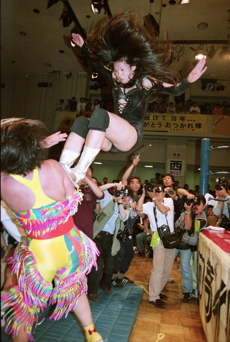 全女時代の豊田真奈美（井上京子とのWWWA世界シングル王座戦）　©東京スポーツ新聞社