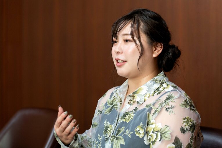 インタビューに応じる植草歩　©Takashi Shimizu