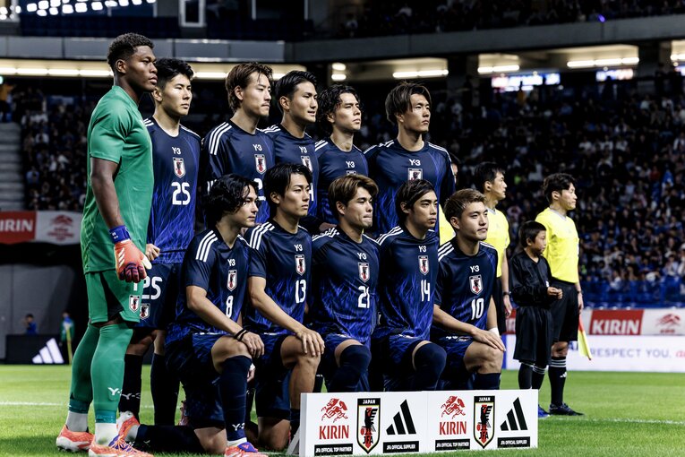パラグアイ戦の先発メンバー。多くの選手がケガによって欠場した　©Kiichi Matsumoto
