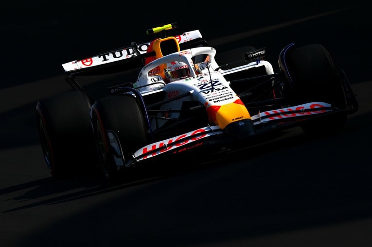 今季序盤2戦にRBで出走し、明るい表情を見せることが多かった角田　©Getty Images / Red Bull Content Pool