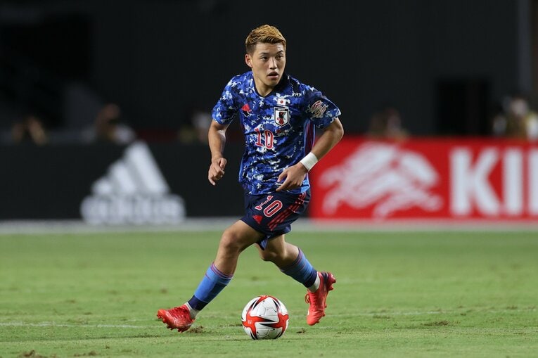 先制ゴールを決めた堂安律　©Getty Images