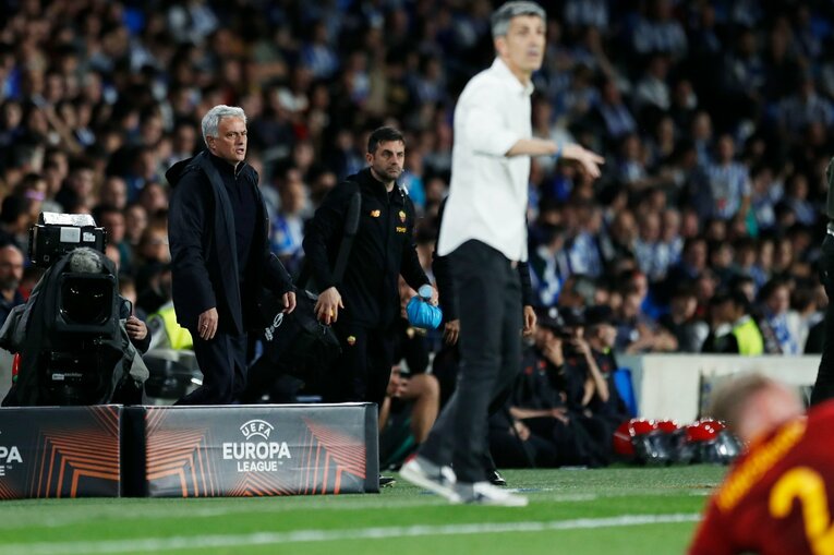 久保建英がELで味わった「先発落ち→敗退」での怒り・悲しみを撮った「タケ！と不調ソシエダサポが期待したが…」〈代表合流前にゴール〉(24)