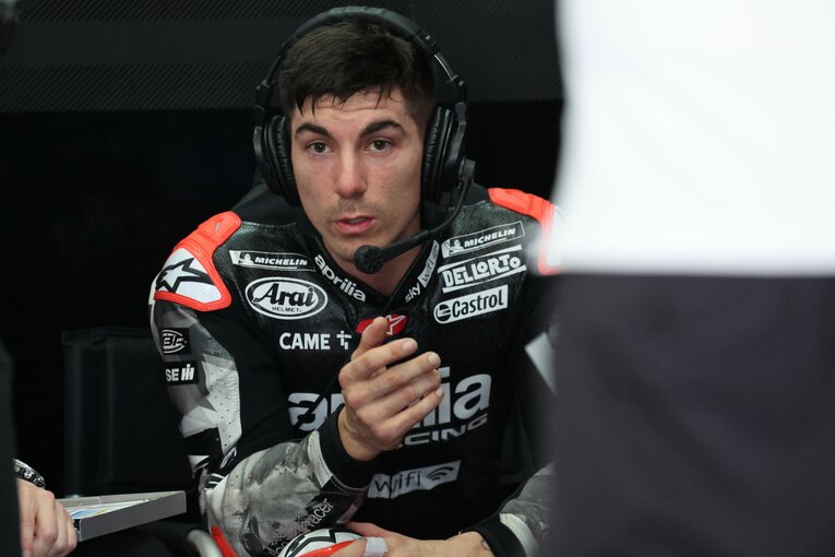 ヤマハのエースの座をなげうってまで移籍したビニャーレス　photograph by Satoshi Endo