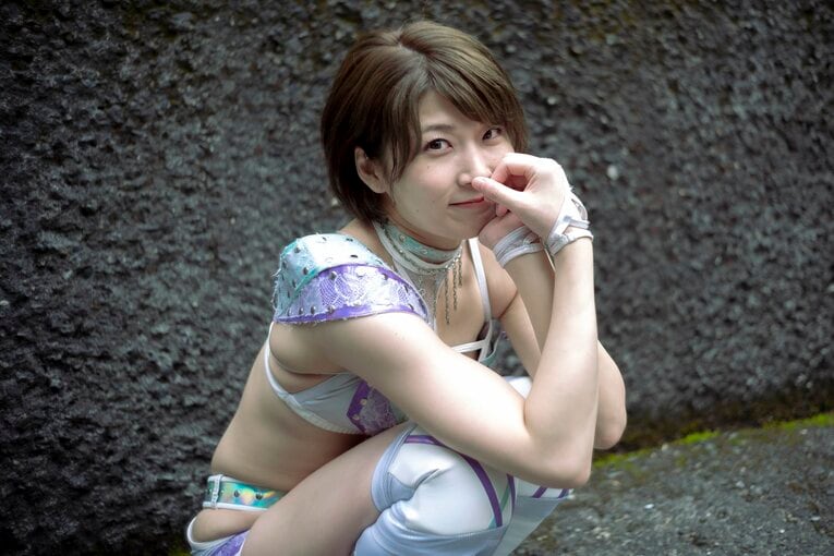 「背中まで見られてる。なんて素敵なんだと」トップ女子レスラー・安納サオリの輝きと“絶対不屈彼女”と呼ばれる理由《特別グラビア》(13)