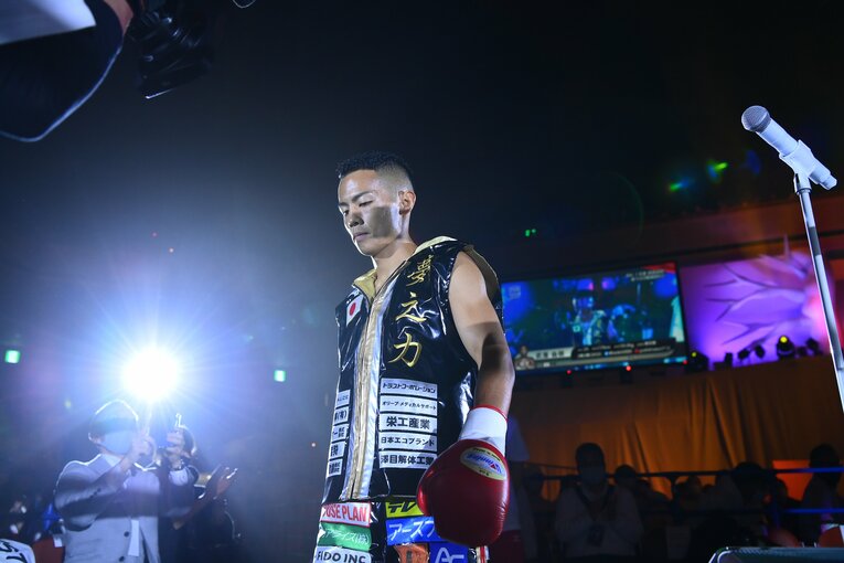 12月14日、ボクシング転向3戦目を迎えた武居