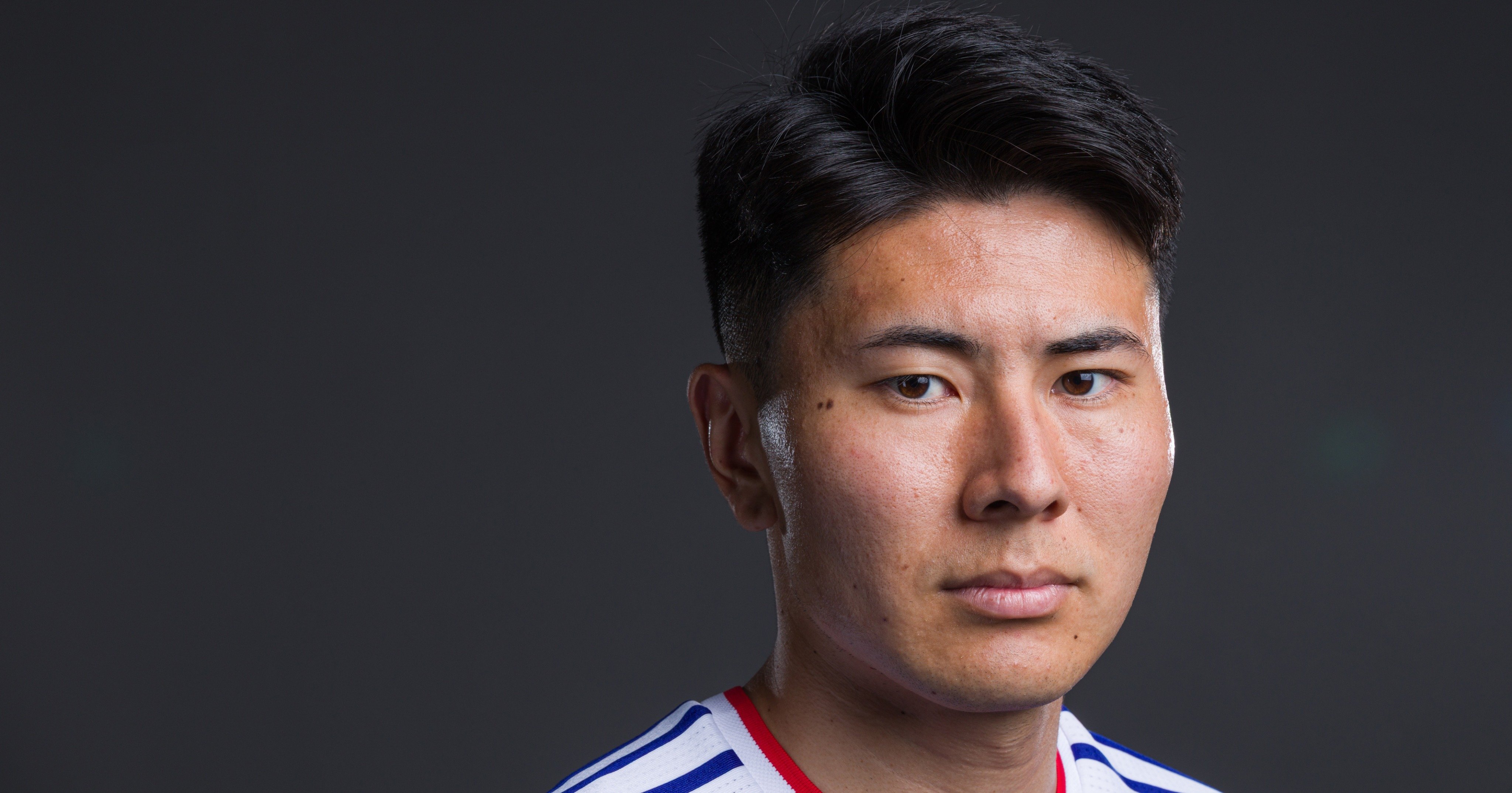 ジュンは図太い」「ボソボソ話すのは変わらない（笑）」日本代表22歳DF