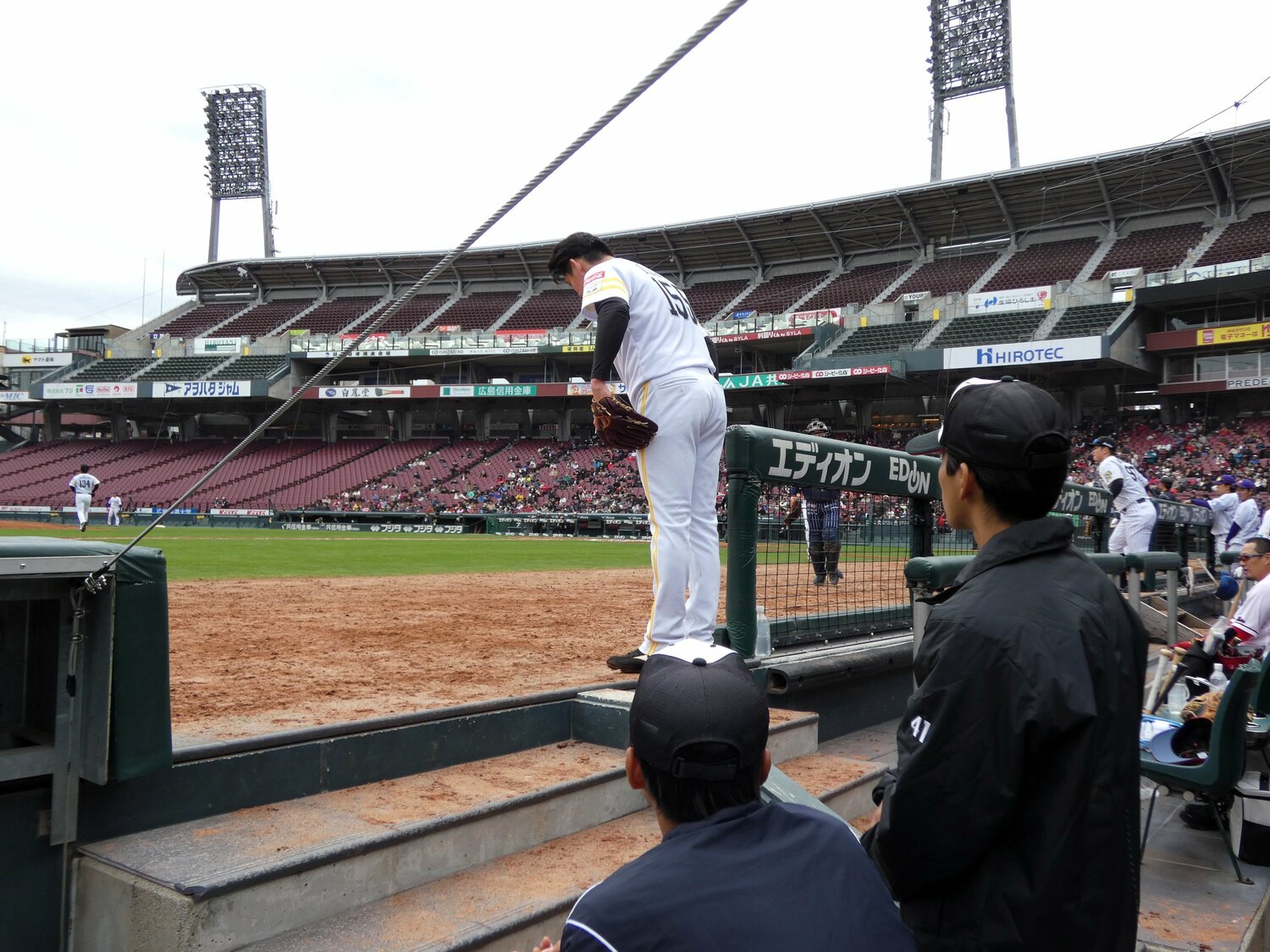 トライアウト当日、グラウンドへ一礼する風間 ©Kotaro Tajiri