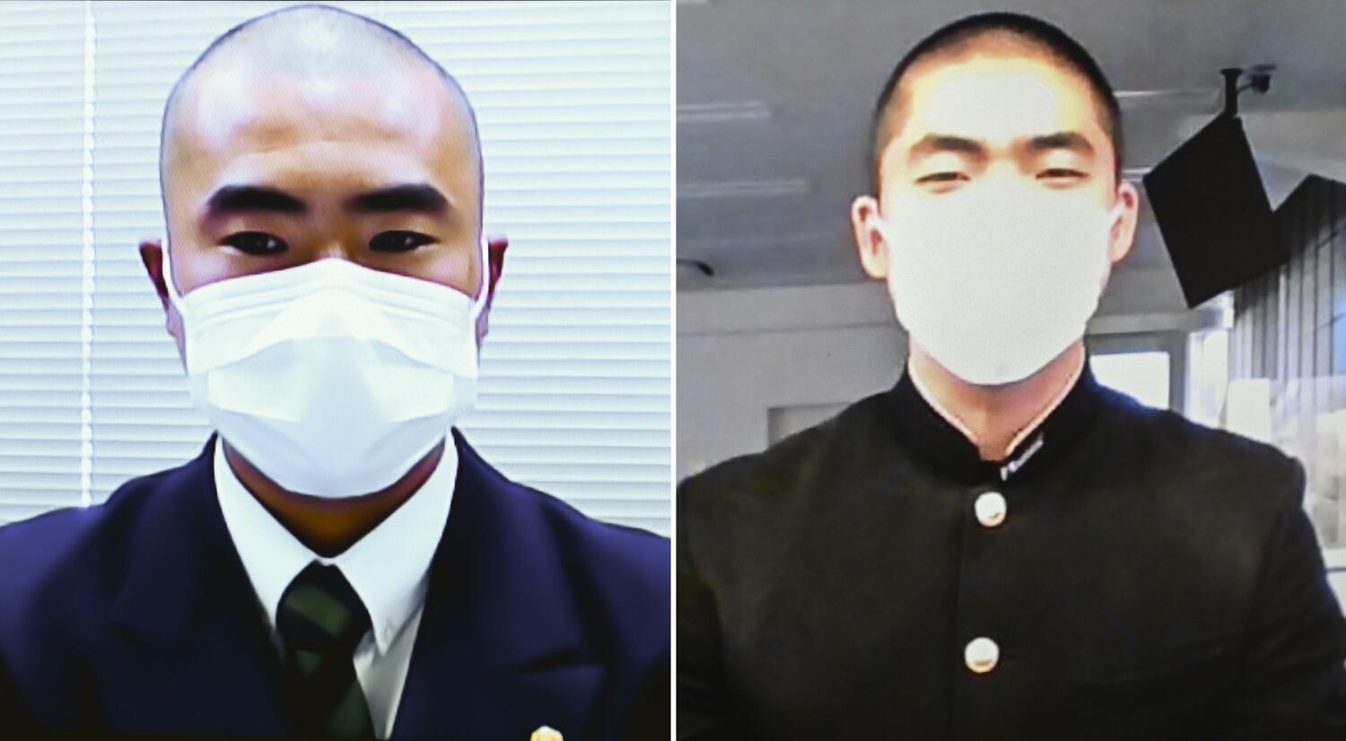 抽選会時の浦和学院・八谷主将（左）と、開幕戦の相手で大分舞鶴の甲斐京司朗主将（右） ©KYODO