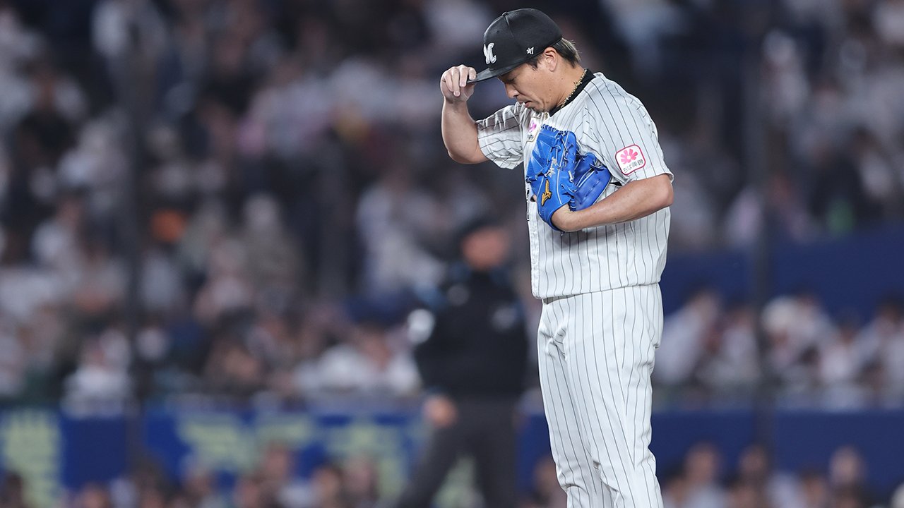 ZOZOマリンのマウンドで集中する益田直也　©︎Chiba Lotte Marines