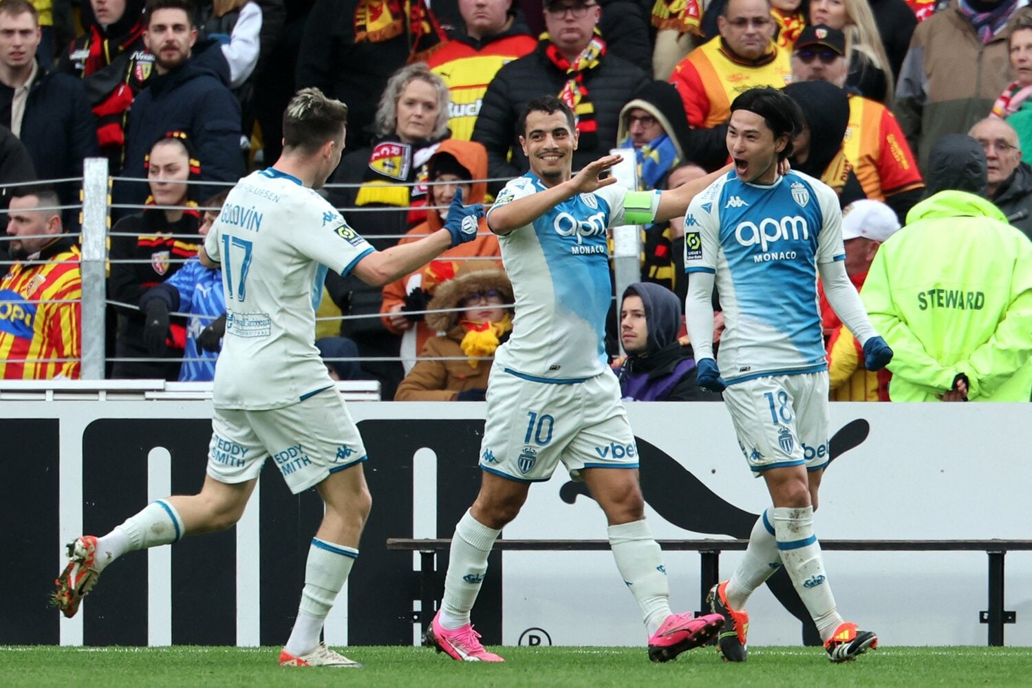 ヤデール（中央）は南野とともにモナコの一員として戦っている　©AFP/JIJI PRESS